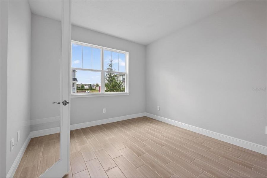 Spacious, unfurnished interior of a new home in Crosswind Ranch, Parrish (Image 16).