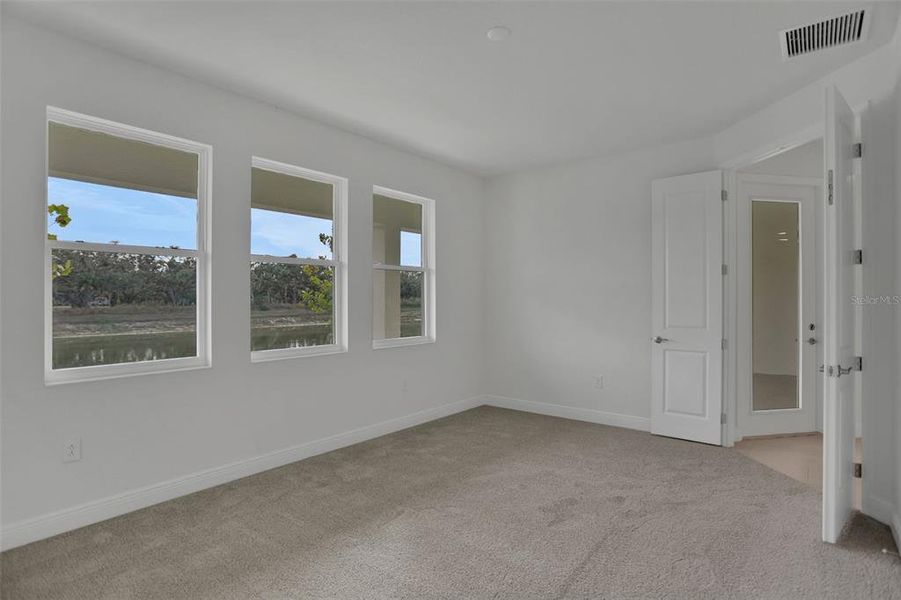 Spacious, unfurnished interior of a new home in Angeline, Land O' Lakes (Image 29).