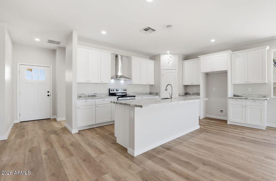 7-web-or-mls-9192 W Rafael Dr Arizona Ci