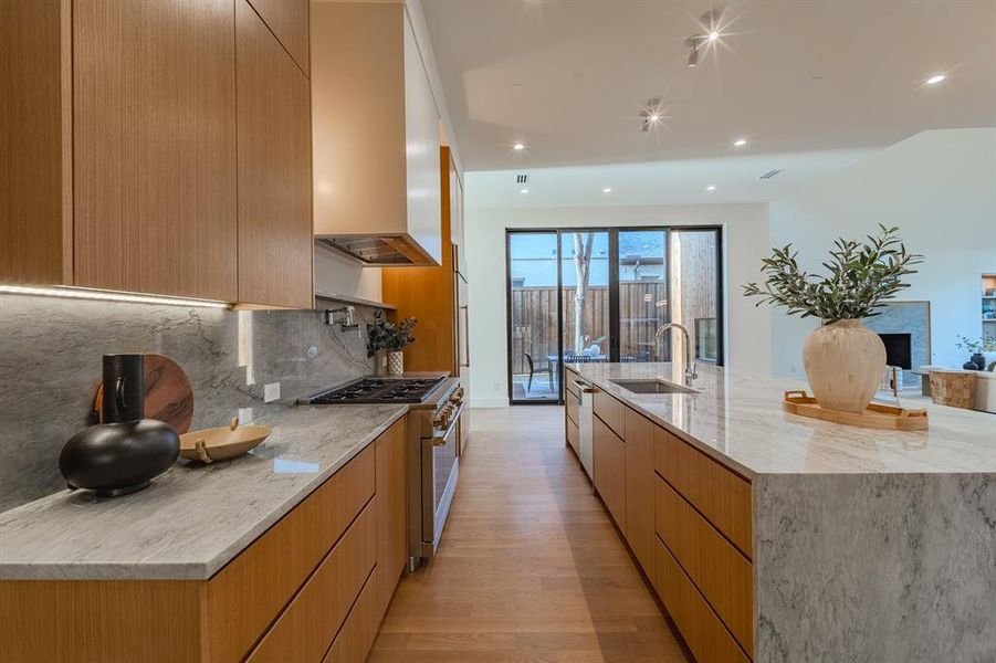 Furnished interior view inside a new home in , Dallas (Image 8).