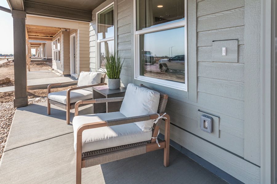 Representative exterior details of a home built from the Magnolia by Hartford Homes in Bloom, Fort Collins (Image 27).