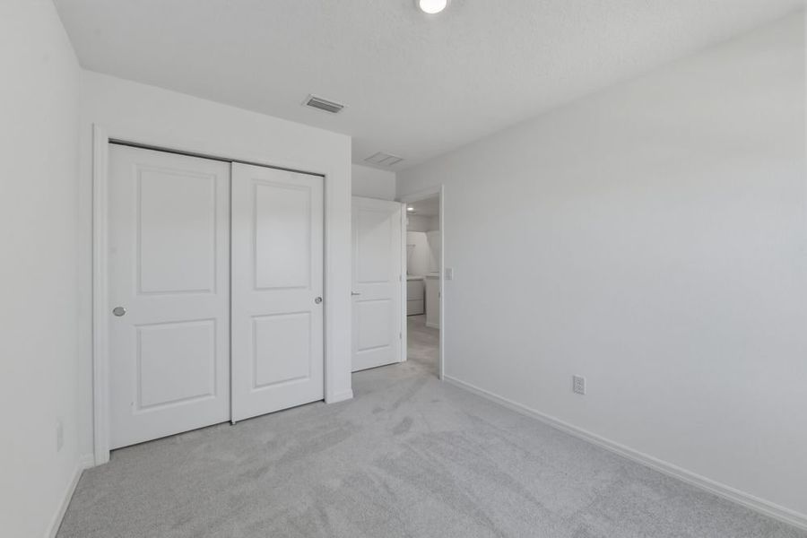 Spacious, unfurnished interior of a new home in Vinterra Townhomes, Nokomis (Image 11).