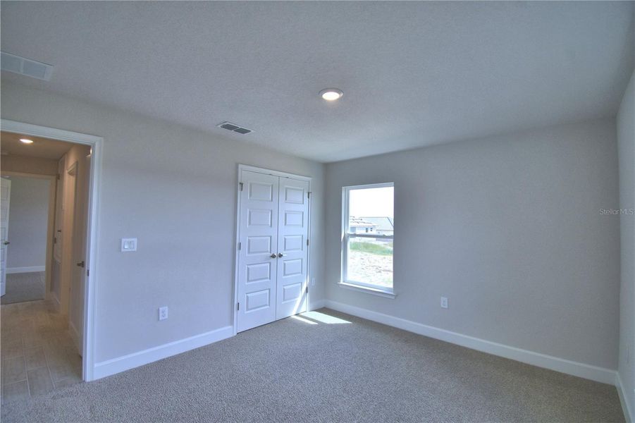 Spacious, unfurnished interior of a new home in Lake Juliana Estates, Auburndale (Image 23).