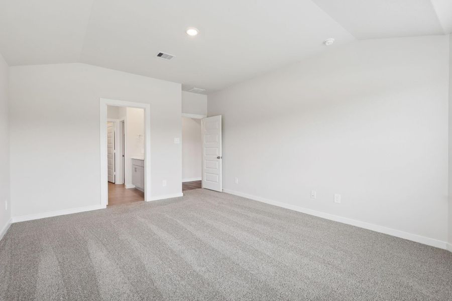 Spacious, unfurnished interior of a new home in Kingdom Heights, Rosenberg (Image 21). Spacious, unfurnished interior of a new home in Kingdom Heights, Rosenberg (Image 21).