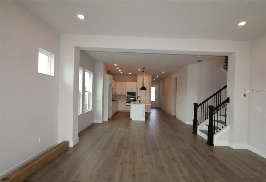 Spacious, unfurnished interior of a new home in Lakeview Crossing – Tradition Series, Sarasota (Image 13). Spacious, unfurnished interior of a new home in Lakeview Crossing – Tradition Series, Sarasota (Image 13).