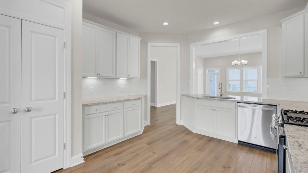 Furnished interior view inside a new home in Cresswind Charleston, Summerville (Image 10).