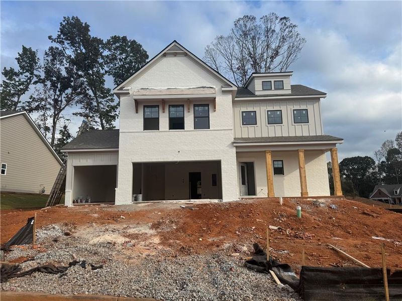 Image 26 of a home in Rosewood Lake Preserve.