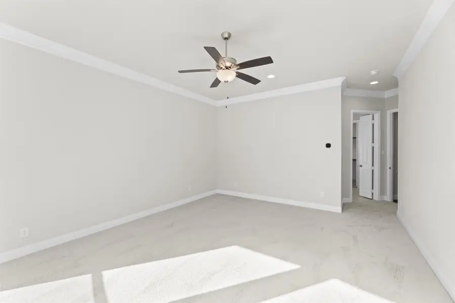 Representative unfurnished interior of a home built from the Portsmouth by Windsor Homes in Nelson Lake Estates, Rockwall (Image 26).