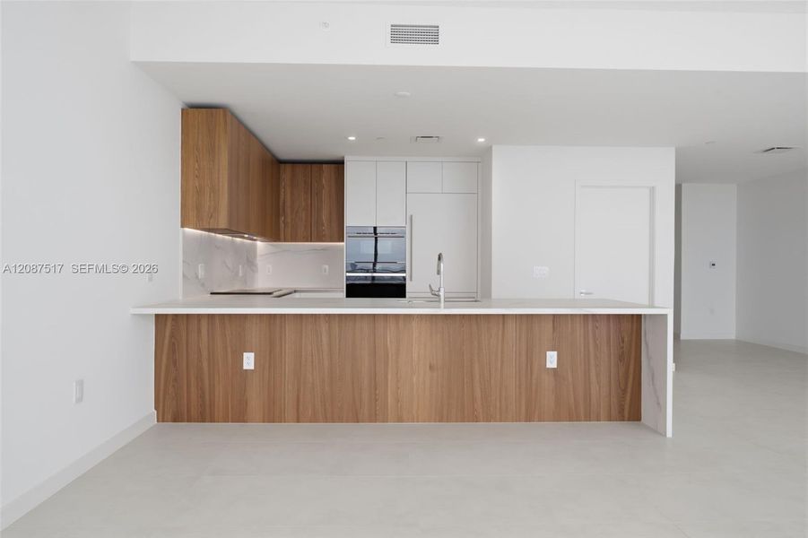 Furnished interior view inside a new home in , Miami (Image 44).