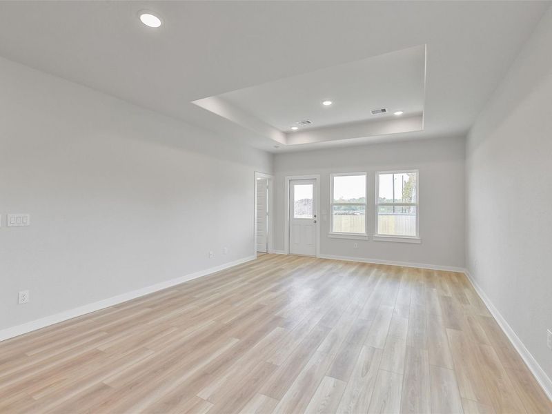 Spacious, unfurnished interior of a new home in Windmill Estates, Magnolia (Image 18).