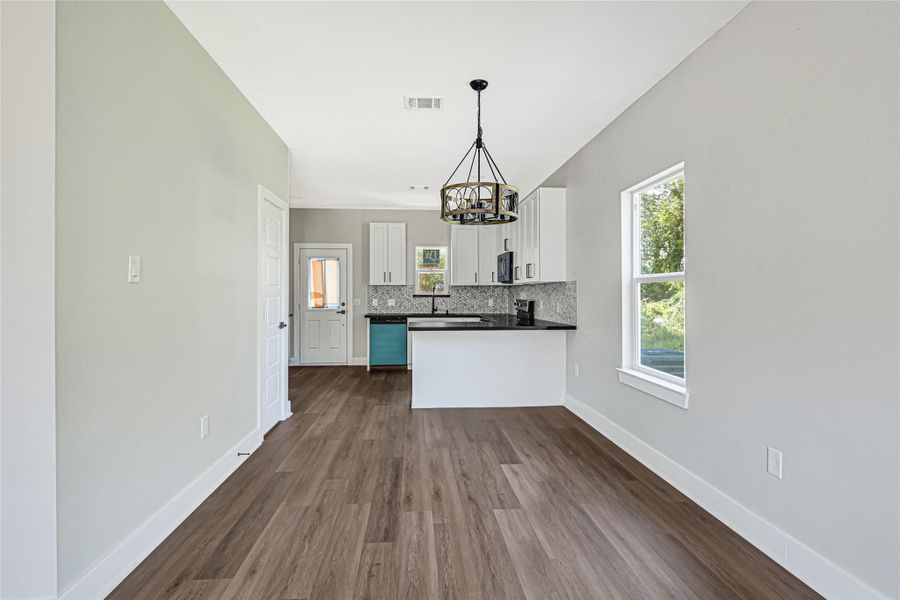 Spacious, unfurnished interior of a new home in , La Marque (Image 14). Spacious, unfurnished interior of a new home in , La Marque (Image 14).