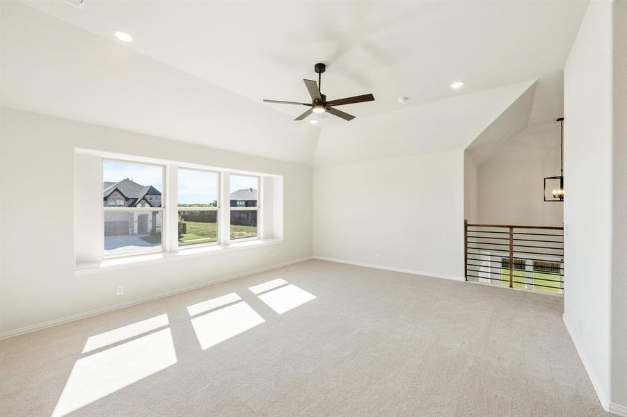 Spacious, unfurnished interior of a new home in Hulen Trails Classic 50, Fort Worth (Image 33). Spacious, unfurnished interior of a new home in Hulen Trails Classic 50, Fort Worth (Image 33).
