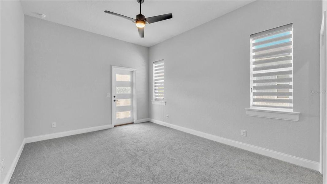 Spacious, unfurnished interior of a new home in , Lakeland (Image 20).