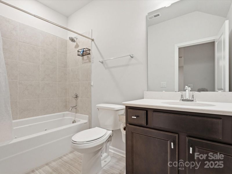 Loft/bedroom 3 bathroom