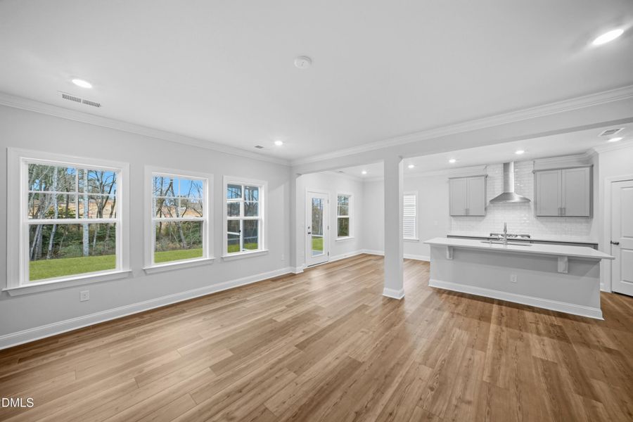 SUN_Everlee_Pic_TryonIII_QMI_217_Great_1