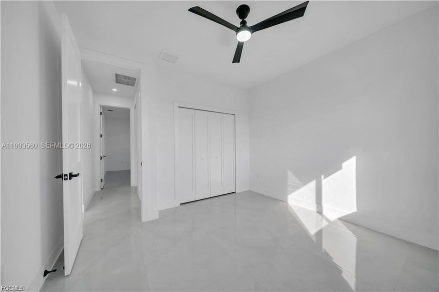 Spacious, unfurnished interior of a new home in , Lehigh Acres (Image 23).
