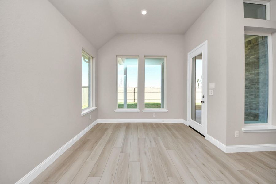 Spacious, unfurnished interior of a new home in Bridgeland: Heritage Collection, Cypress (Image 13). Spacious, unfurnished interior of a new home in Bridgeland: Heritage Collection, Cypress (Image 13).