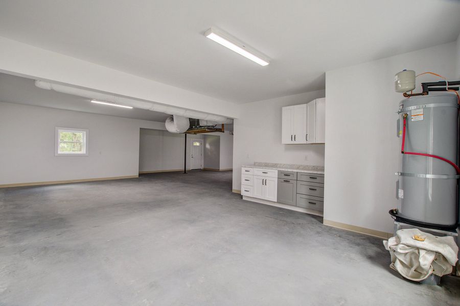 Spacious, unfurnished interior of a new home in , North Charleston (Image 27). Spacious, unfurnished interior of a new home in , North Charleston (Image 27).