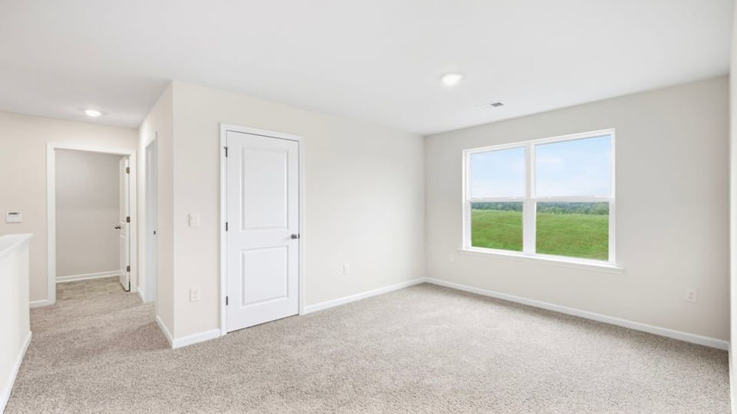 Spacious, unfurnished interior of a new home in Baxter Village, Boiling Springs (Image 24).