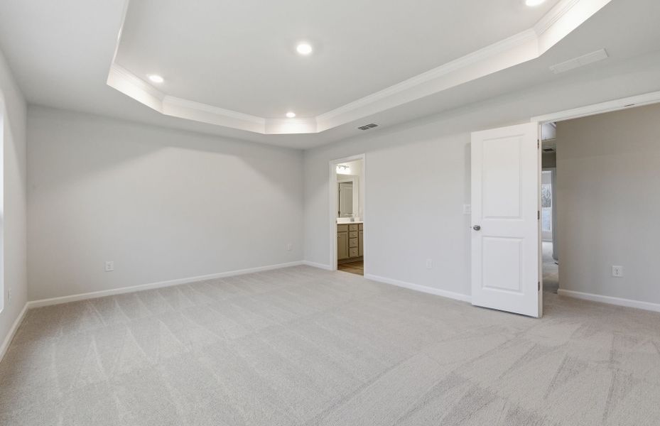 Spacious, unfurnished interior of a new home in Flemingfield, Greensboro (Image 44).