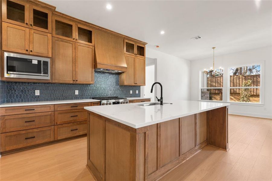 Furnished interior view inside a new home in , Sherman (Image 12).