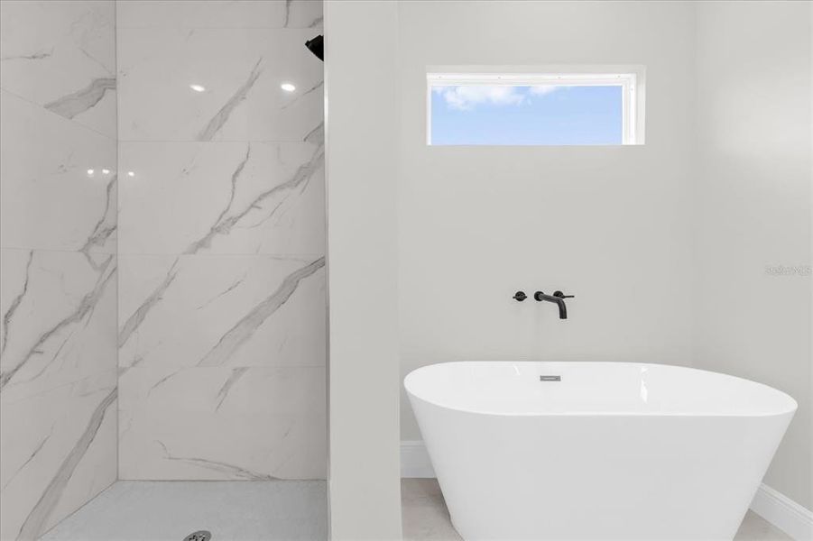 Furnished interior view inside a new home in , Ocala (Image 7).