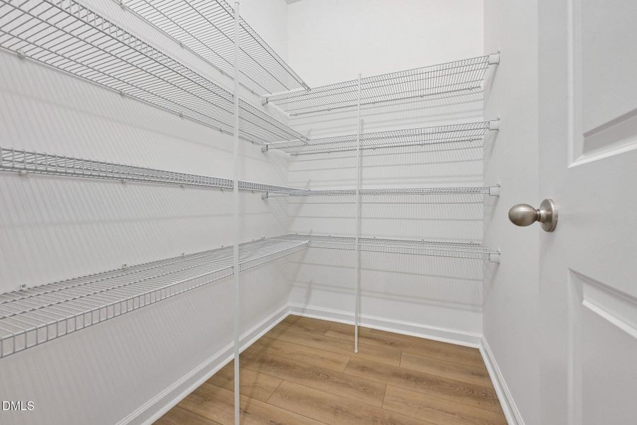 28-web-or-mls-Ken Dr-S2304-028