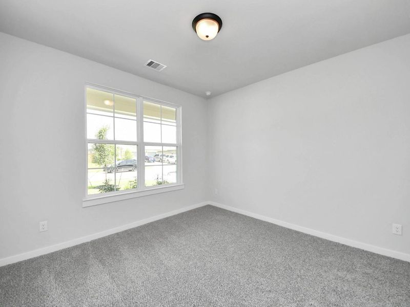 Spacious, unfurnished interior of a new home in River Ranch Meadows, Dayton (Image 23).