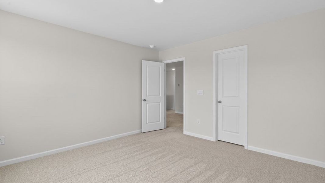 Spacious, unfurnished interior of a new home in Mason Ridge, Spring Lake (Image 24).