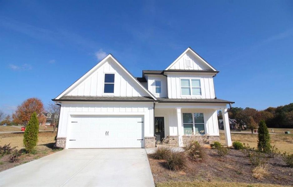 Front exterior of a new home in , Commerce, GA, highlighting curb appeal (Image 27). Front exterior of a new home in , Commerce, GA, highlighting curb appeal (Image 27).