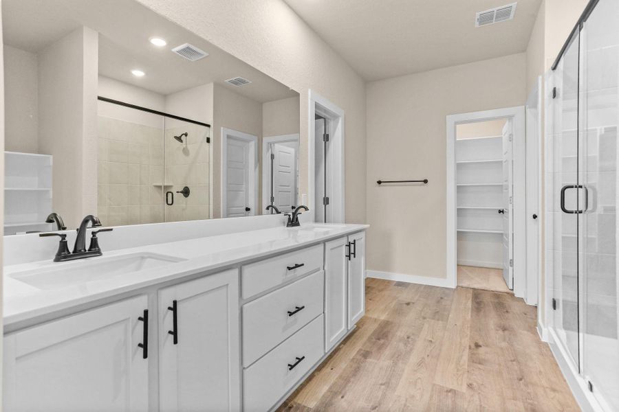 The elegant finishes, from the dazzling floors to the chic light fixtures, reflect a careful attention to detail that feels both luxurious and comforting. The elegant finishes, from the dazzling floors to the chic light fixtures, reflect a careful attention to detail that feels both luxurious and comforting.