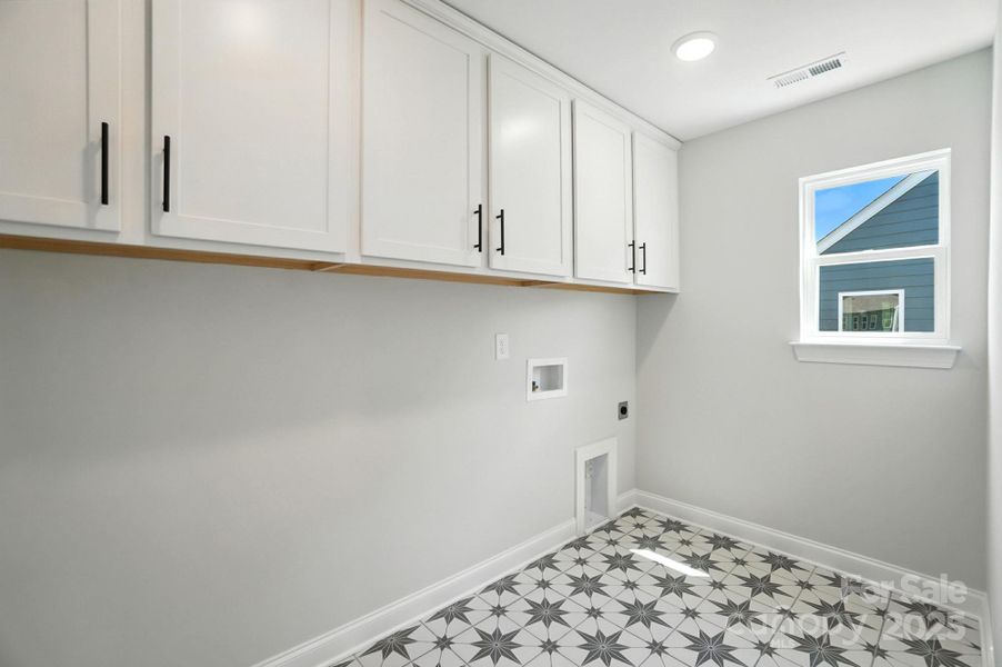 Spacious, unfurnished interior of a new home in Summerlin, Mooresville (Image 29).