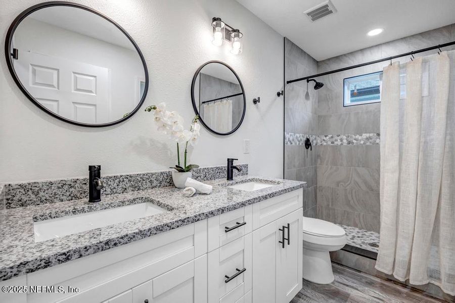 Furnished interior view inside a new home in , Jacksonville (Image 13).