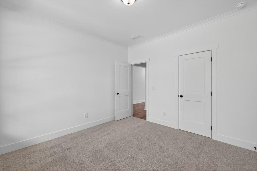 Spacious, unfurnished interior of a new home in Magnolia Ridge, Monroe (Image 34).