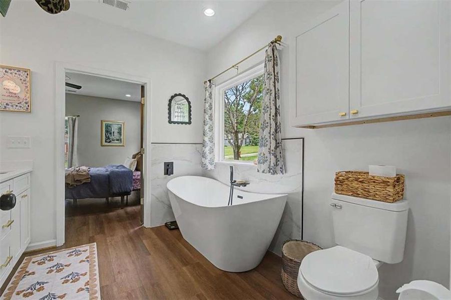 Furnished interior view inside a new home in , Bowdon (Image 36).