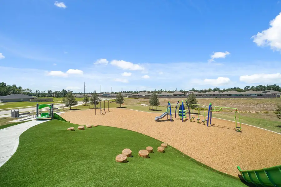 Community amenities in Grand Pines, Magnolia (Image 17).