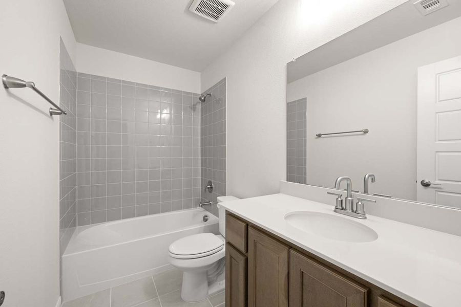 Furnished interior view inside a new home in Timberbrook, Justin (Image 13).