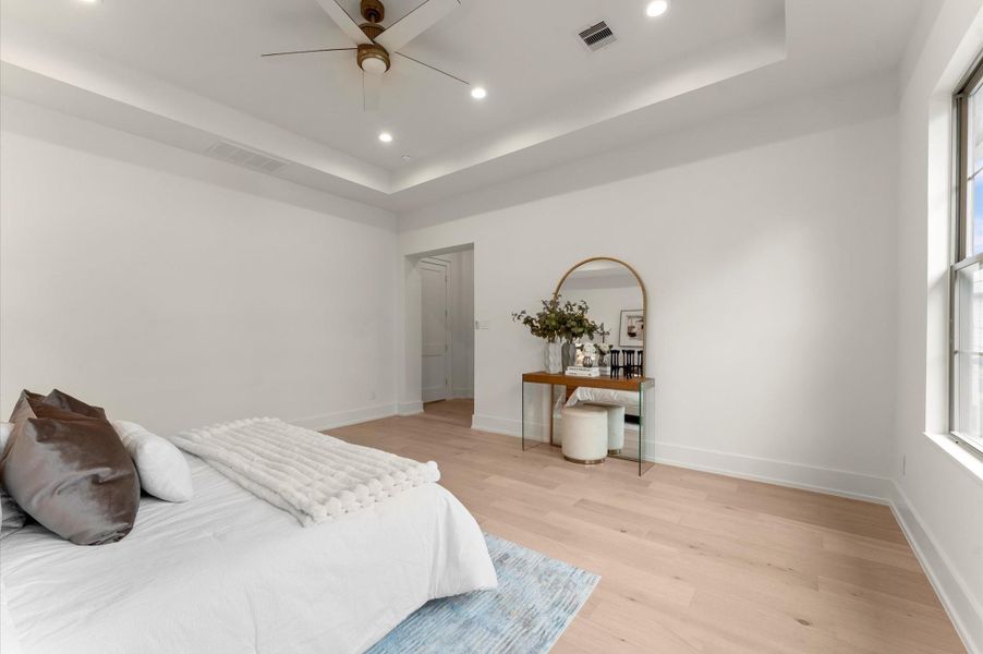 Image 43 of a home in .