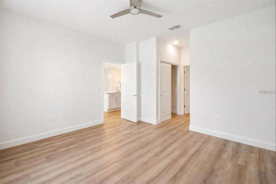 Spacious, unfurnished interior of a new home in , Palm Coast (Image 17).