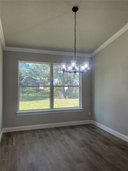 LARGE WINDOW IN DINING ROOM