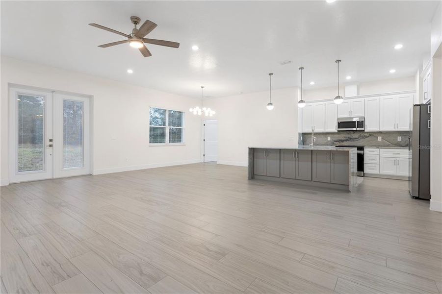Spacious, unfurnished interior of a new home in , Eustis (Image 15).