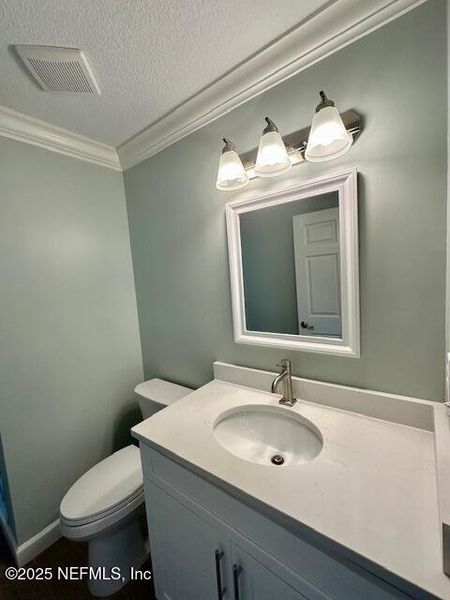 Image 36 of a home in .