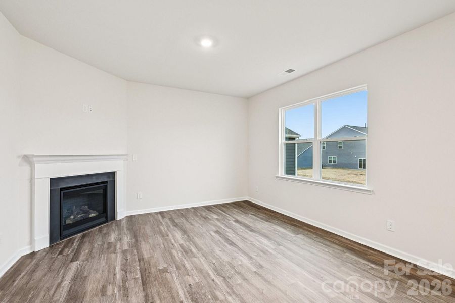 Spacious, unfurnished interior of a new home in Laurelbrook, Sherrills Ford (Image 33).
