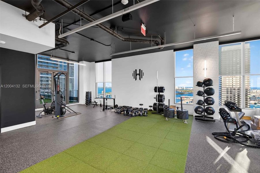 Community amenities in , Miami (Image 37).