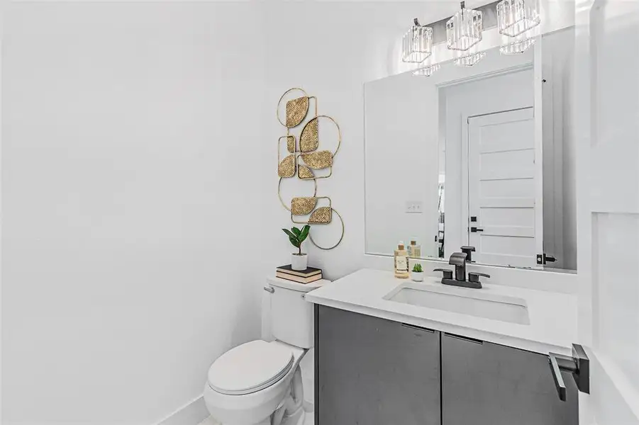 Furnished interior view inside a new home in , Dallas (Image 10).