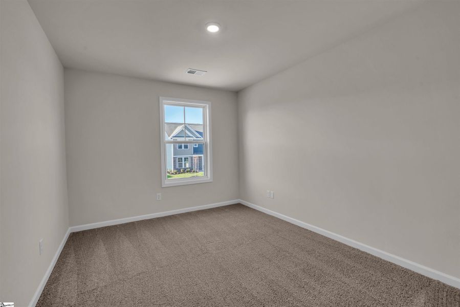 Spacious, unfurnished interior of a new home in Halton Oaks, Spartanburg (Image 26).