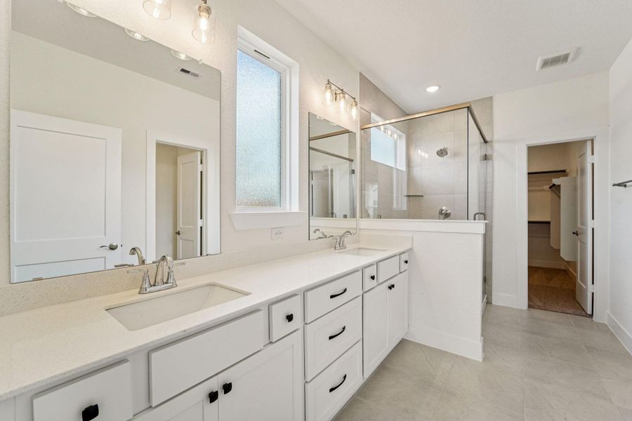 Furnished interior view inside a new home in The Woodlands Hills, Willis (Image 10). Furnished interior view inside a new home in The Woodlands Hills, Willis (Image 10).