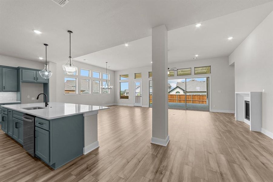 Image 23 of a home in South Pointe Manor Series. Image 23 of a home in South Pointe Manor Series.