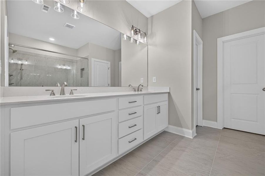 Furnished interior view inside a new home in , Jefferson (Image 8).