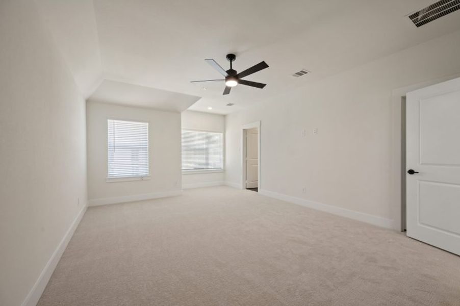 Spacious, unfurnished interior of a new home in Chelsea Commons, Allen (Image 18). Spacious, unfurnished interior of a new home in Chelsea Commons, Allen (Image 18).